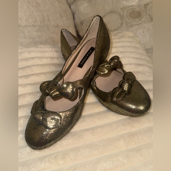 Ava & Aiden Shoes - Ava & Aiden Gold Bow Flats
